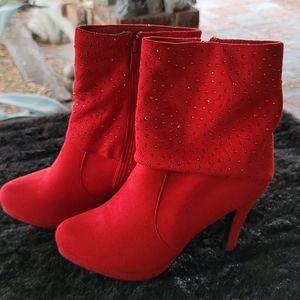 Red Suede-like 4" Cuffed Boots w/Crystal's Sz. 9